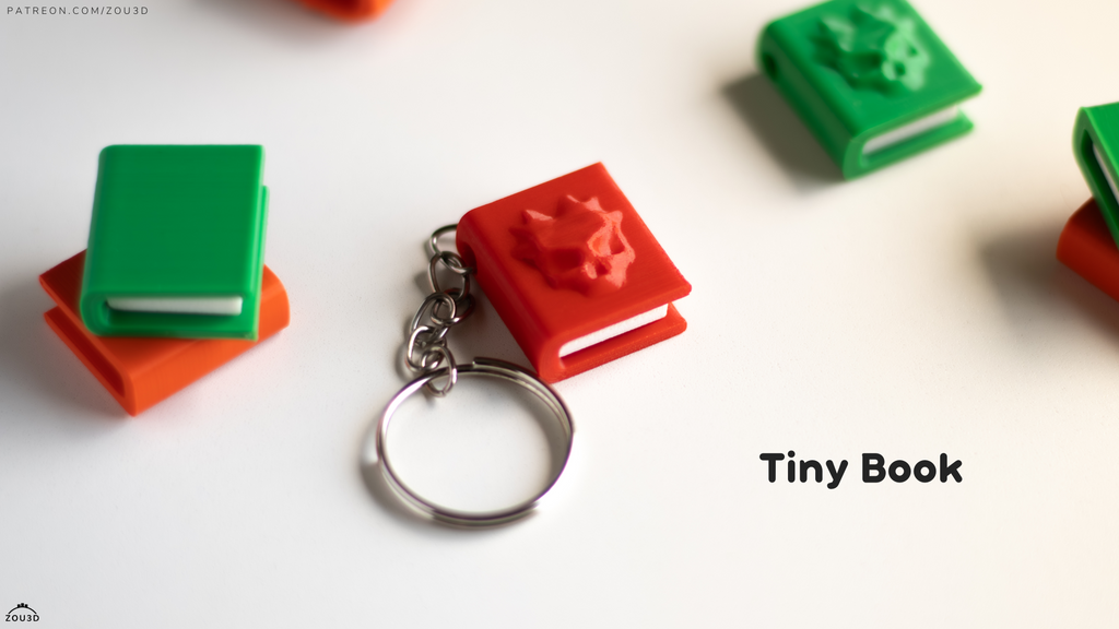 Tiny Book Keychain - Breloc 3D Carte Miniatură